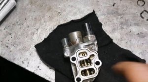 Honda CR - V, K24. Течь клапана VTEC. Устраняет проблему своими ?