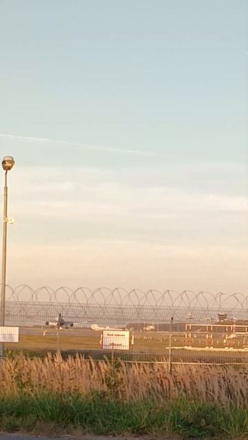 Посадка самолета внуково смотреть онлайн