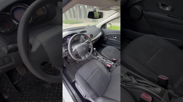 Рено Меган смотреть онлайн