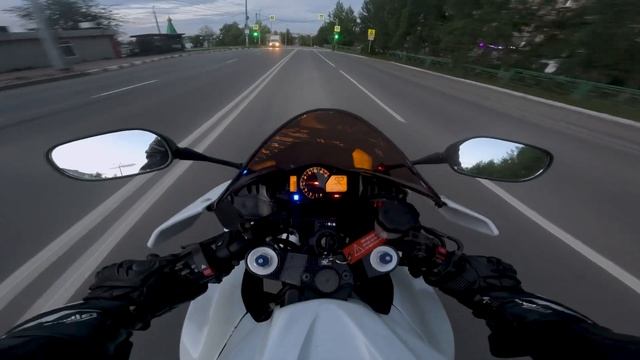 ВЕЧЕРНЯЯ ПОКАТУШКА НА СПОРТБАЙКЕ ПОД PHONK | CBR 600RR смотреть онлайн