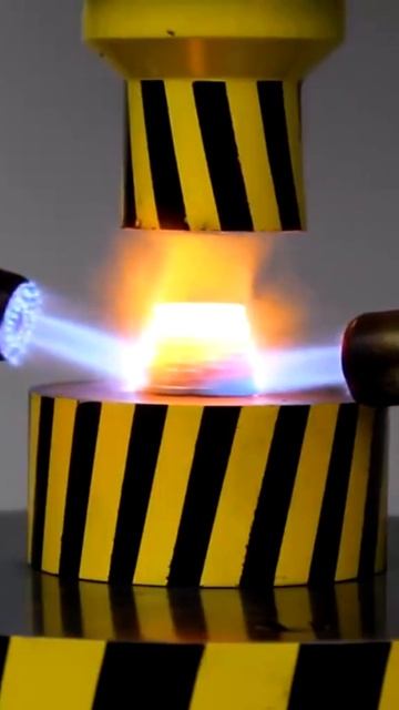 Hydraulic Press гидравлический пресс #crash #press #strong #sticky смотреть онлайн