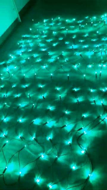 Гирлянда с дистанционным управлением. 200 ламп. 80х120см