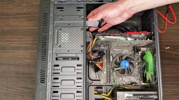 Как установить SSD Диск на компьютер | Установка ССД в с?