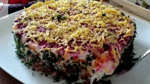 Салат «Сельдь под шубой» - классический рецепт /  Очередность слоев для салата «сельдь под шубой»