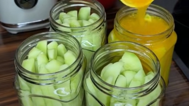 ПИКАНТНЫЕ ОГУРЦЫ смотреть онлайн