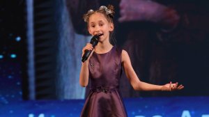 Алиса Искакова -8 лет - «Песня о маме» (А.Ермолов/ В. Борисов)
