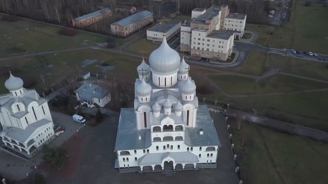 Санкт-Петербург. Пискаревский храм глазами птицы. Съе?