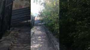 Г. Алушта, санаторий «Дружба». Короткий путь к морю.