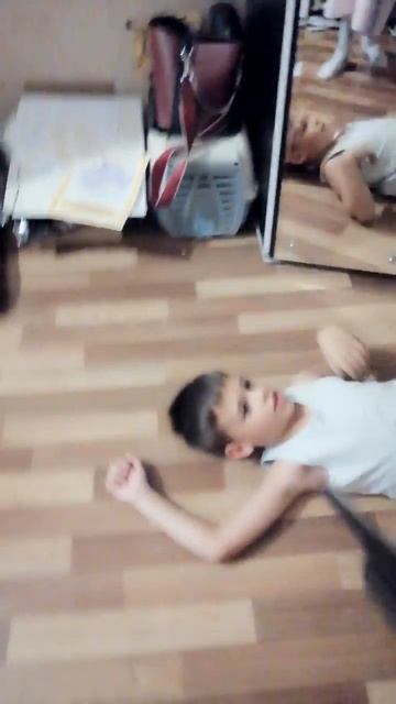 те кто снимался в этом фильме и там есть несколько час? смотреть онлайн