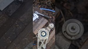 Как восстановить натяжитель ремня на ауди а4 b5 1.6 AHL