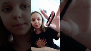 можете вбить: Как крутить резинку га пальце. там могут