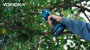 Аккумуляторный секатор 18V Battery powered pruner #сад #огород #garde