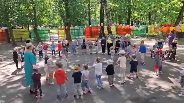 Детский Сад на Погонном. День защиты детей «Путешествие в сказочную страну Детства». смотреть онлайн