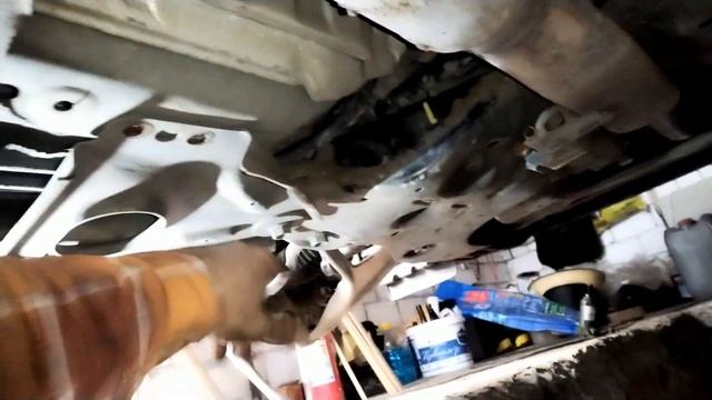 Замена втулок стабилизатора NISSAN TEANA L33