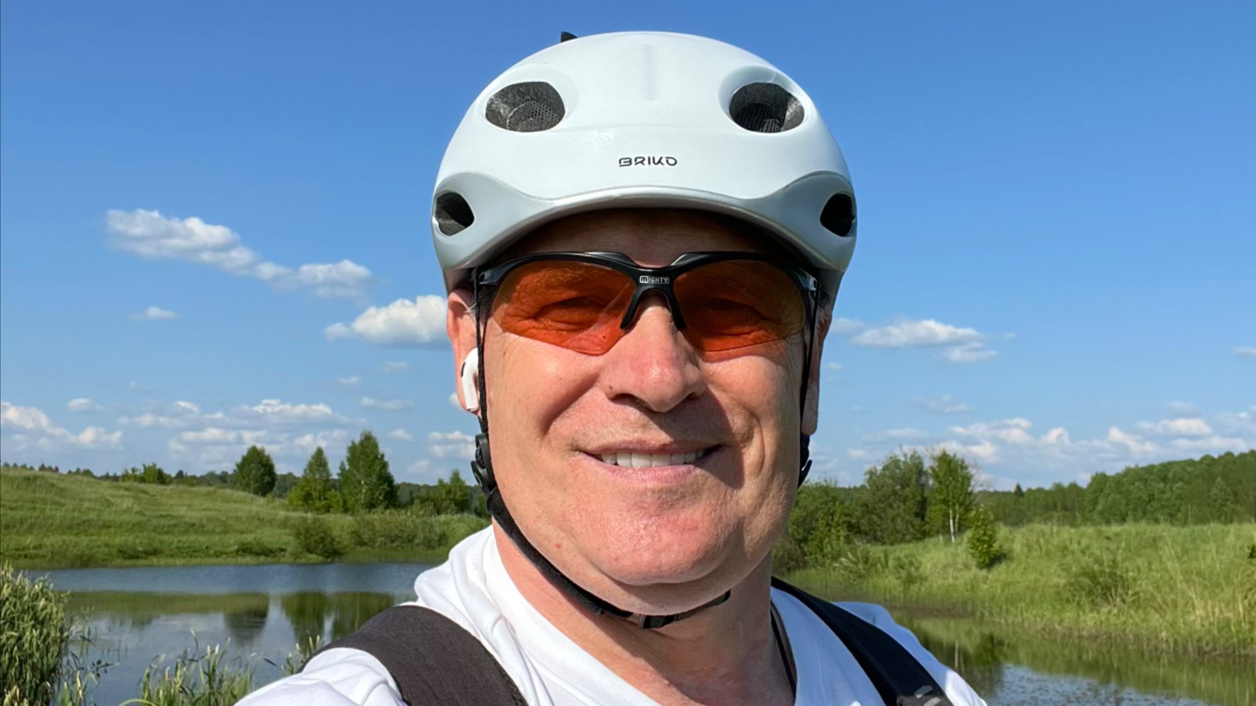 Поездка до водоёма "Голубая лагуна" смотреть онлайн