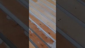 Электрический теплый пол по деревянному основанию