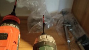 Плавность работы шуруповертов. Devon 5208(M) 12v vs Metabo Powermaxx BS