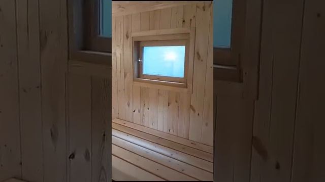 Баня 6×2.4.Из металлического каркаса.