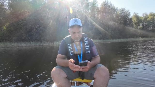 БЕЗ ЕДЫ! ЧТО ПОЙМАЮ ТО И СЪЕМ. ДИКАРЬ ОСЕНЬ на ЛОДКЕ ВИЛ