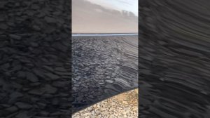 Убираем пескоструй от дороги на порогах своими руками