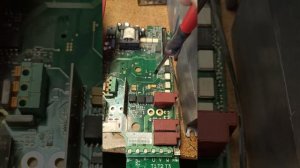 Разборка частотного преобразователя, немного внутрен