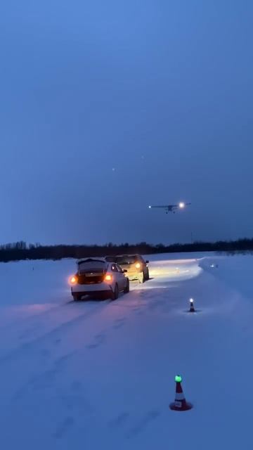 Посадка ночью на ЯК-12. Не долетел до полосы… смотреть онлайн