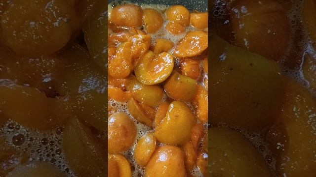 Повидло из абрикосы #shorts #aprikot #confiture смотреть онлайн