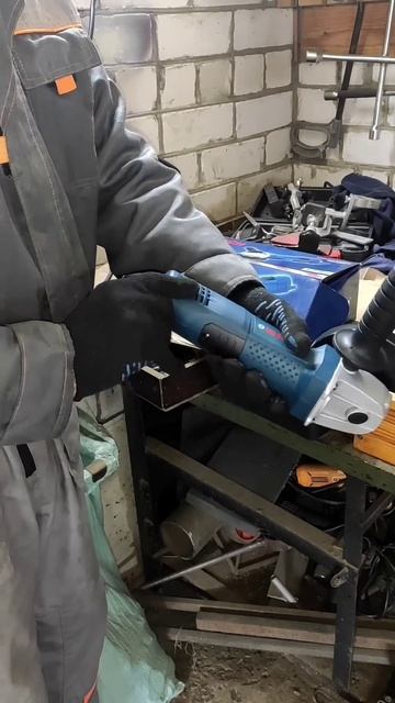 Болгарка, не удобная для работы. смотреть онлайн