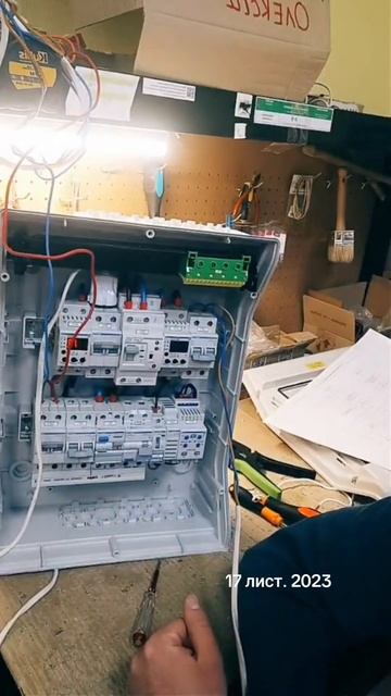 Реле напруги на генератор в щиті АВР смотреть онлайн