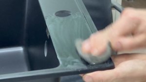 Краш-тест на бытовые царапины кварцевая мойка UQ Forte 505-0