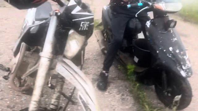 Дальняк на дырчиках за грибами…… #питбайк #мопед