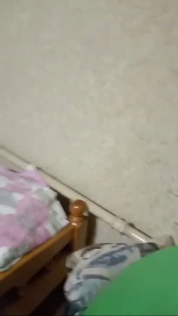 Реакция на массажёр для головы😂 смотреть онлайн