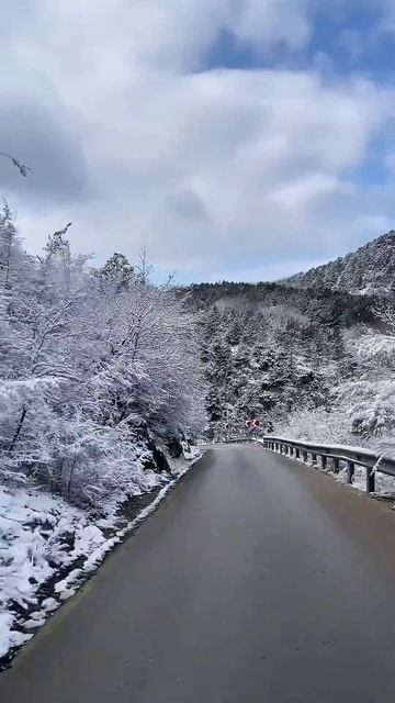 Зимний Крым Каньон Узунджа Балаклава Бахчисарай Крас? смотреть онлайн
