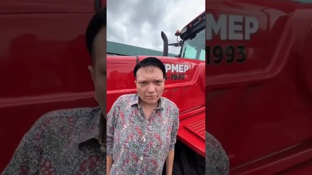 Новый гусеничный трактор "Фермер РБ 1993" Часть 1. #farmer #де смотреть онлайн
