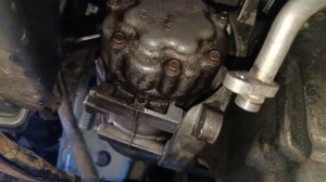 Снятие компрессора кондиционера Нисан Альмера g15, дви?