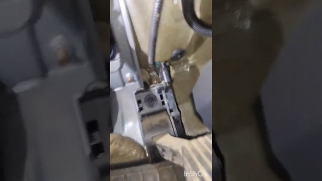 Замена мотор редуктора  печки  Lada Priora часть 2