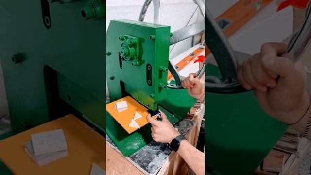 Обзор станка для колки камня из Китая. Станок для нако? смотреть онлайн
