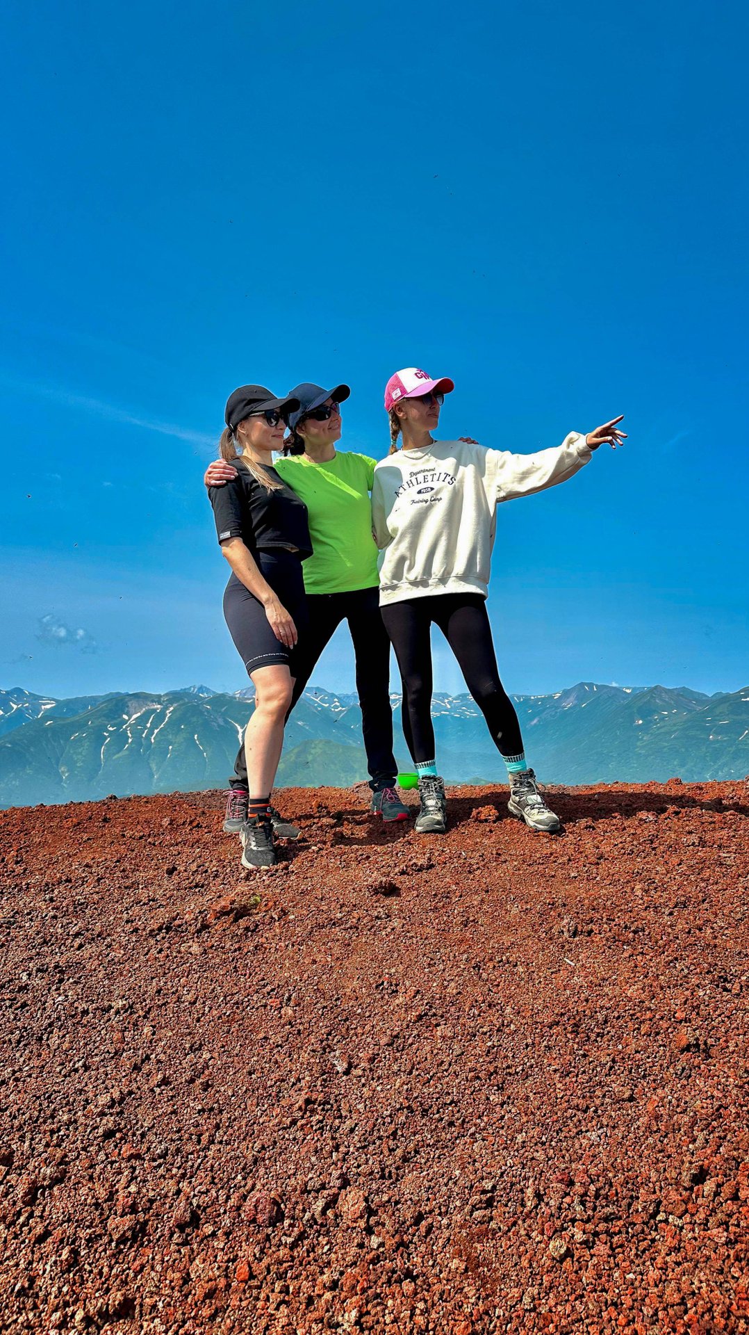 Сопка Бархатная. Драконьи яйца. смотреть онлайн
