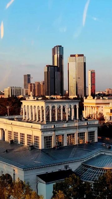 Прекрасное далеко уже сейчас 🌇 #shorts #москва #вднх #мос? смотреть онлайн
