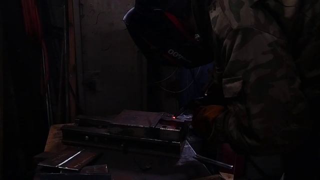 DEKAPOWER ULTRA MIG230 на автожести 0.65 .