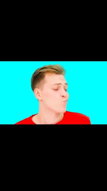 Девочка ест фастфуд. смотреть онлайн