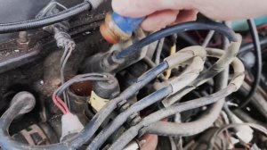 Пассат Б3 закоптил, сильный запах бензина.