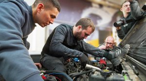 Лезем в мотор Jeep! Это конец…