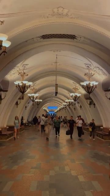 Москва / Russia /#Москва #москвасити #travel #moscowcity #shortsfeed #shortsv смотреть онлайн