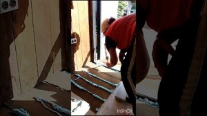 утепление полы пеноплексом и ремонт деревянной лестн?