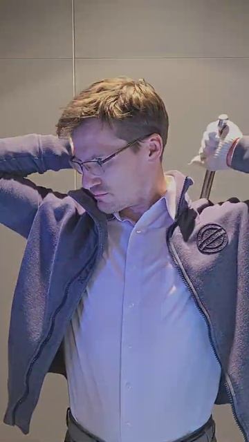 ICE or EV? ДВС или электромобиль? #engine #авто #ev #piston #battery смотреть онлайн