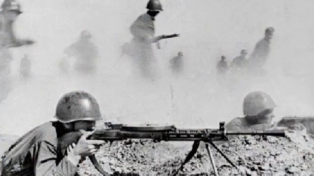 Новинка Перед атакой стихи С Гудзенко муз и вокал А Ту?