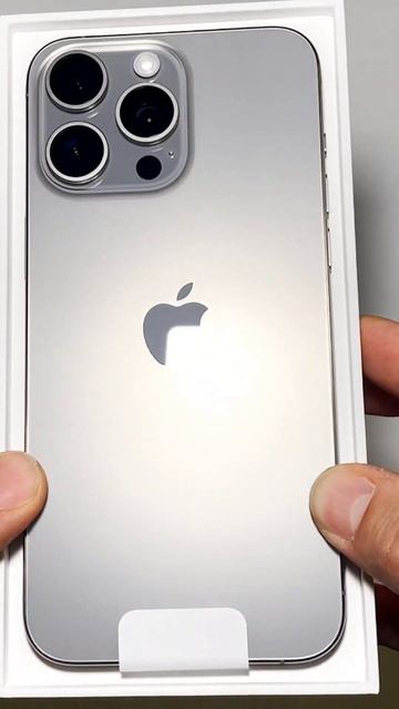 Распаковка iPhone 15 Pro Max Natural Titanium! Unpacking #iphone15promax #naturaltitanium #shorts смотреть онлайн