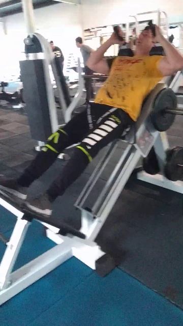 Приседание.Гакк Машина #4 смотреть онлайн