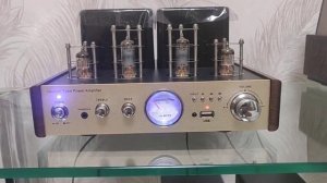 Усилитель звука AV 2030R (лампа и интегральник)